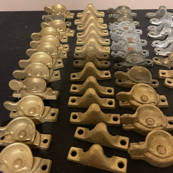 22 Brass Window Sash Locks Complete Screws Cast Iron Rare Old Vintage Decor - Picture 5 of 11